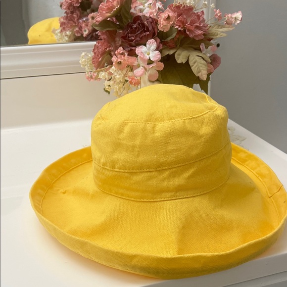 💛 Scala “Sunny Days”Yellow SPF50 Adjustable Hat – Cheerful, Breezy & Beach-Ready - Picture 5 of 5